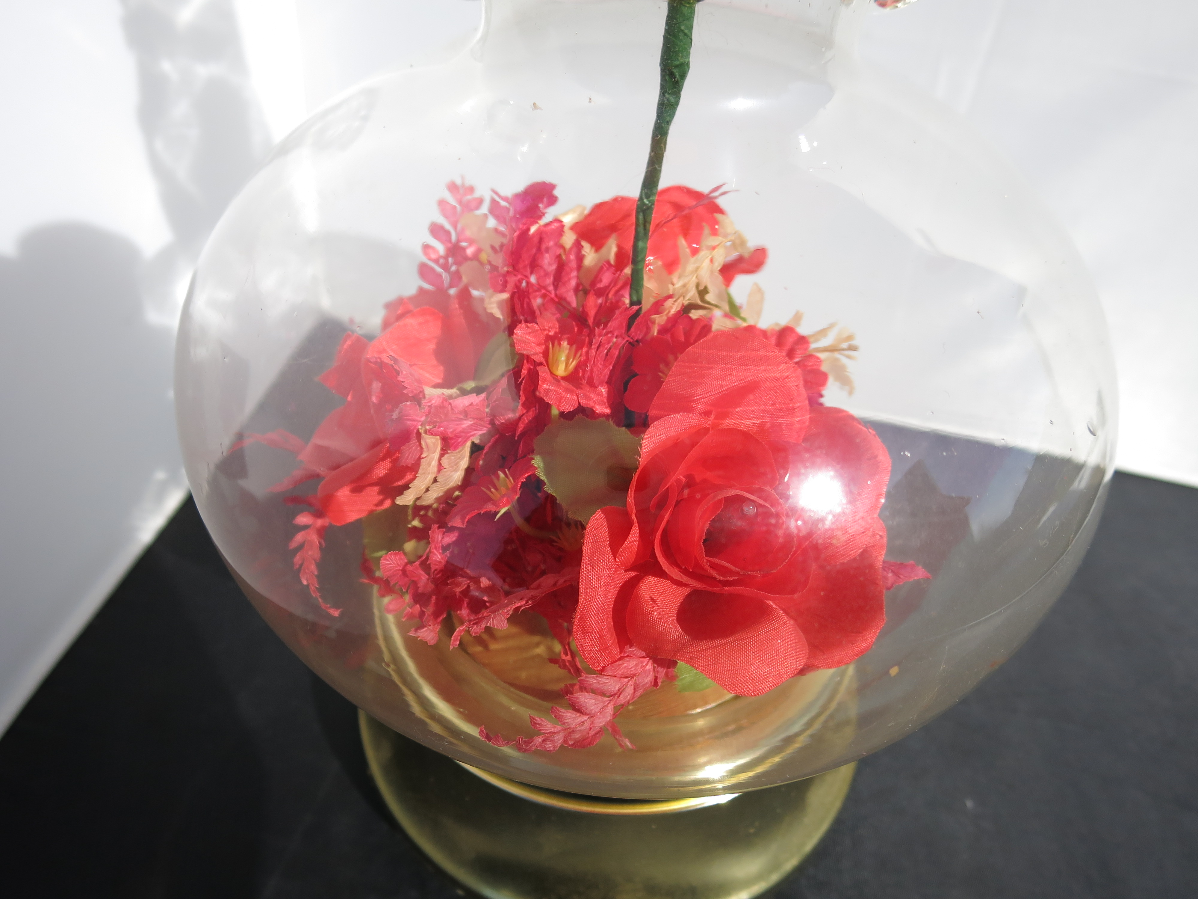 Musical Light Up Red Rose Rotating Show Globe Blown