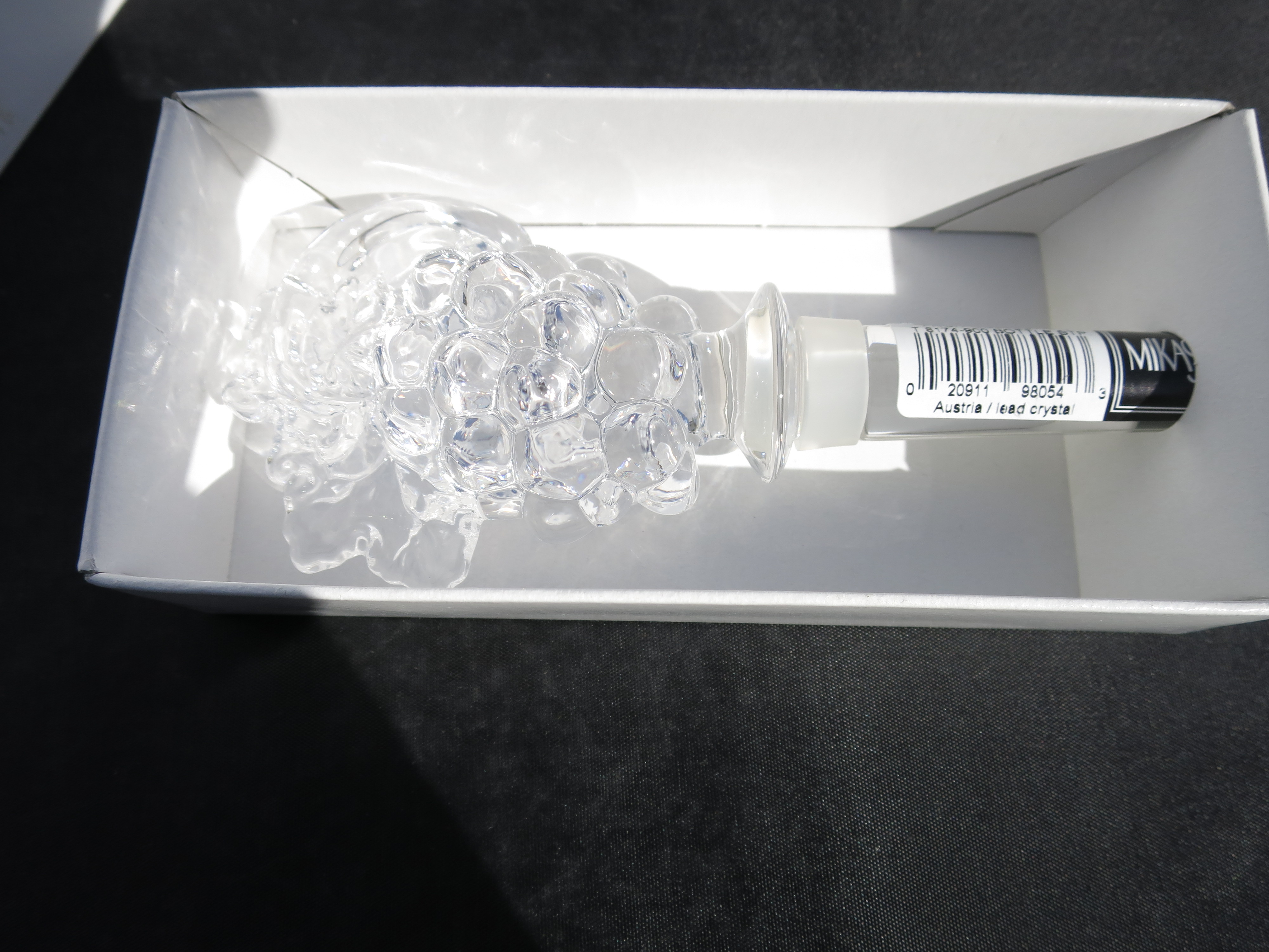 Mikasa Lead Crystal Bottle Stopper Fruit Grapes