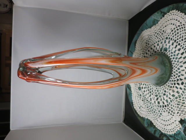 Arklahoma Art Glass Vase aka Sooner or Ozark glass 15 1/4 inches