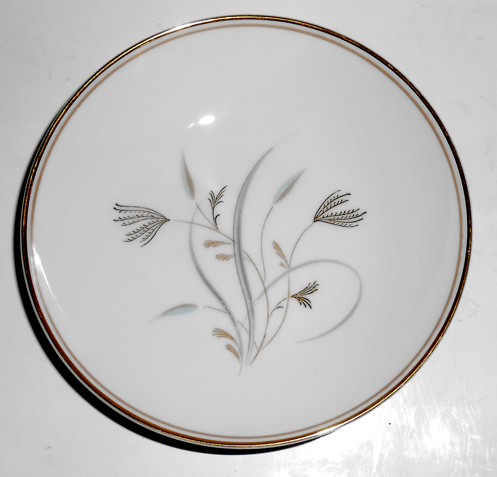 Noritake China Porcelain Laverne Gold Band Fruit Bowl