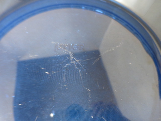 Pyrex Cobalt Blue Pie Plate with Tab Handles 10 inches