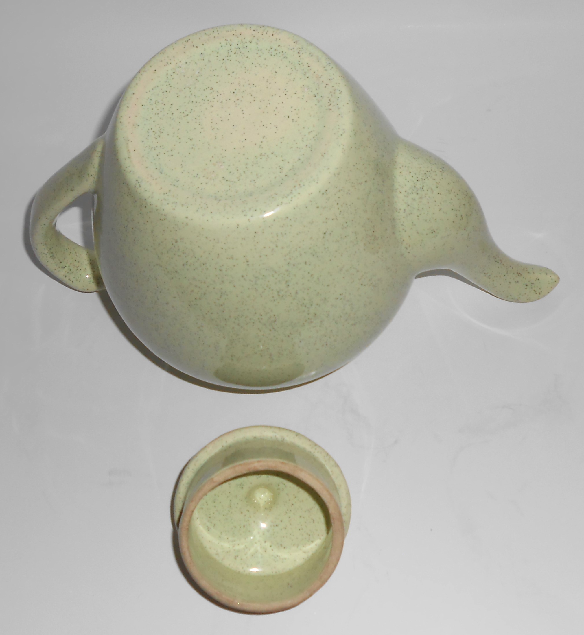 Bauer Pottery Monterey Moderne Green Speckle Teapot