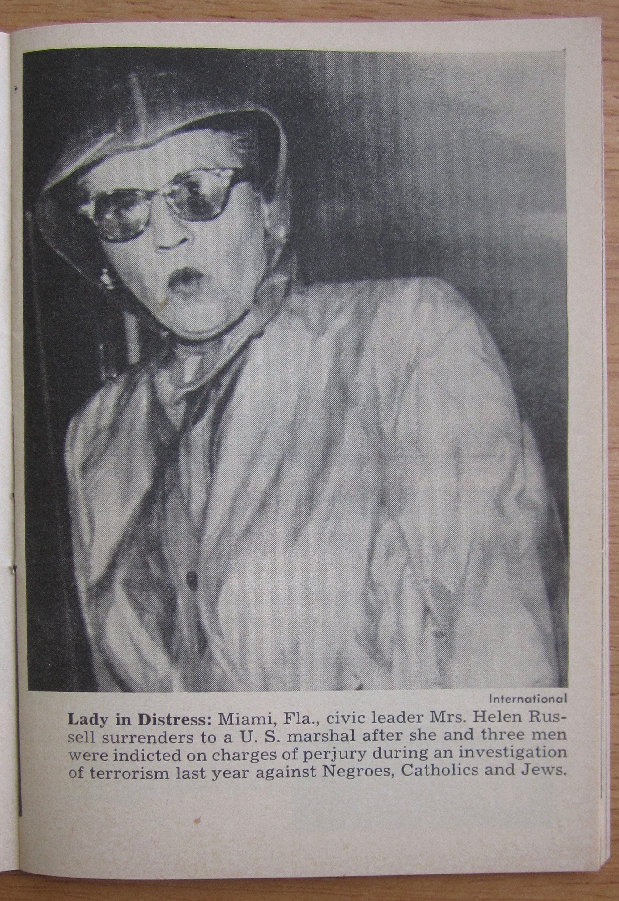 Quick Magazine December 22, 1952 Christmas Rush Week