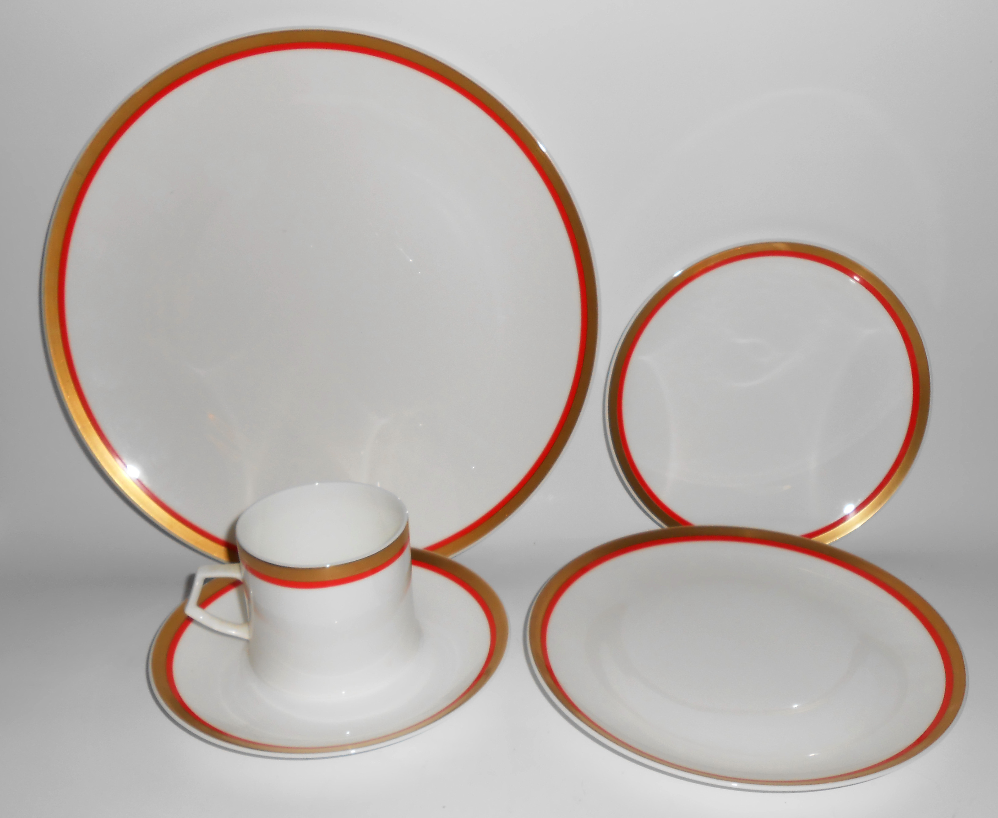 Mikasa Bone China Cabaret 5/Piece Place Set! MINT