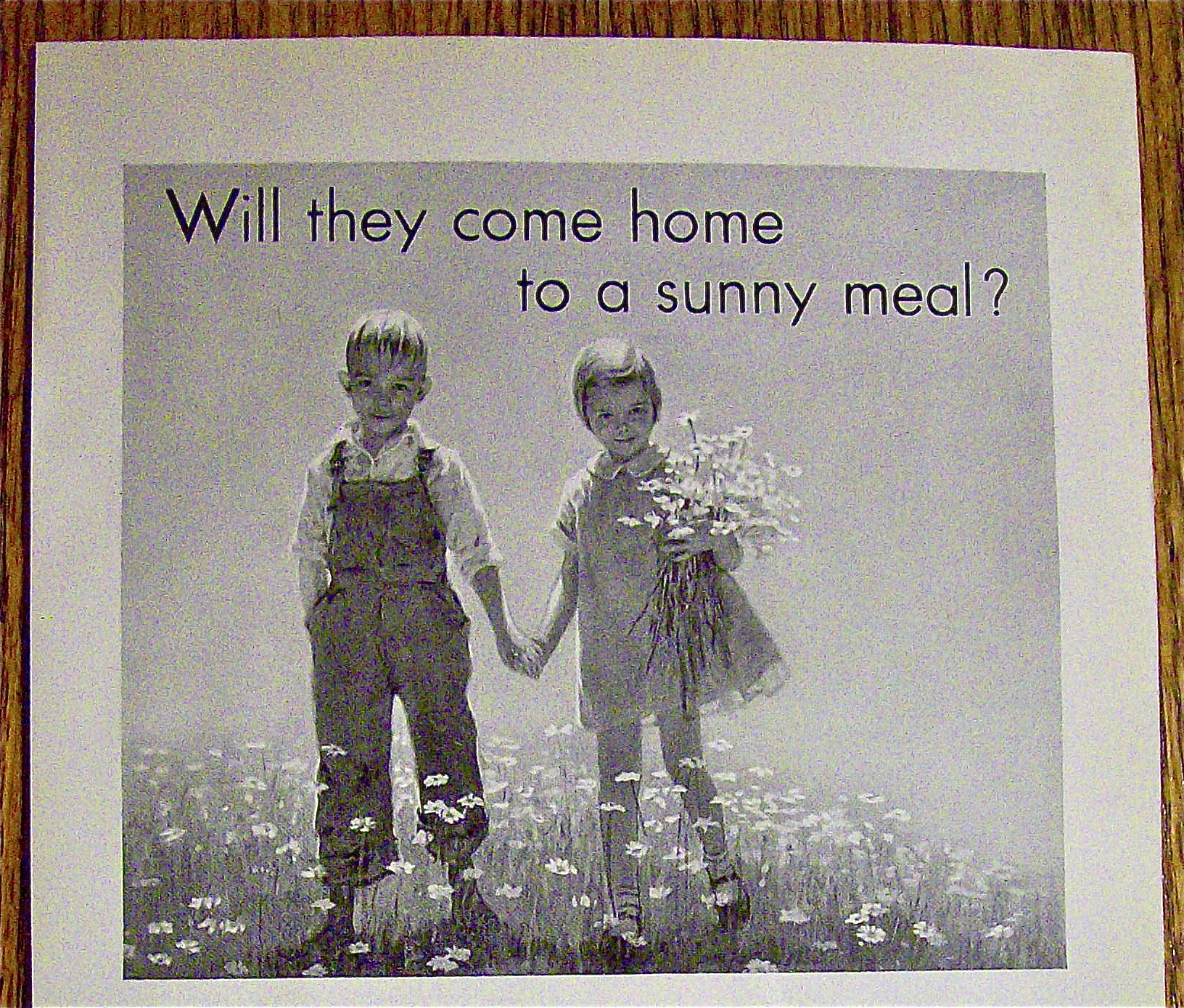 1932 Campbell's Tomato Soup with Children In Field