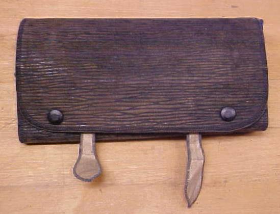 Manicure Set w/Leather Case Antique