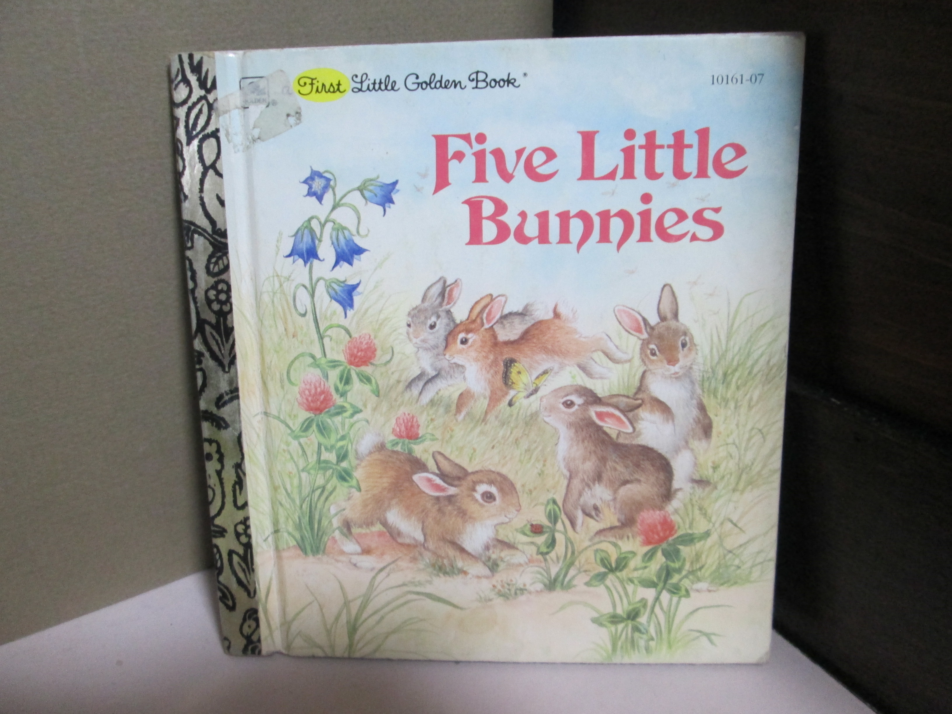 A First Little Golden Book, Five Little Bunnies