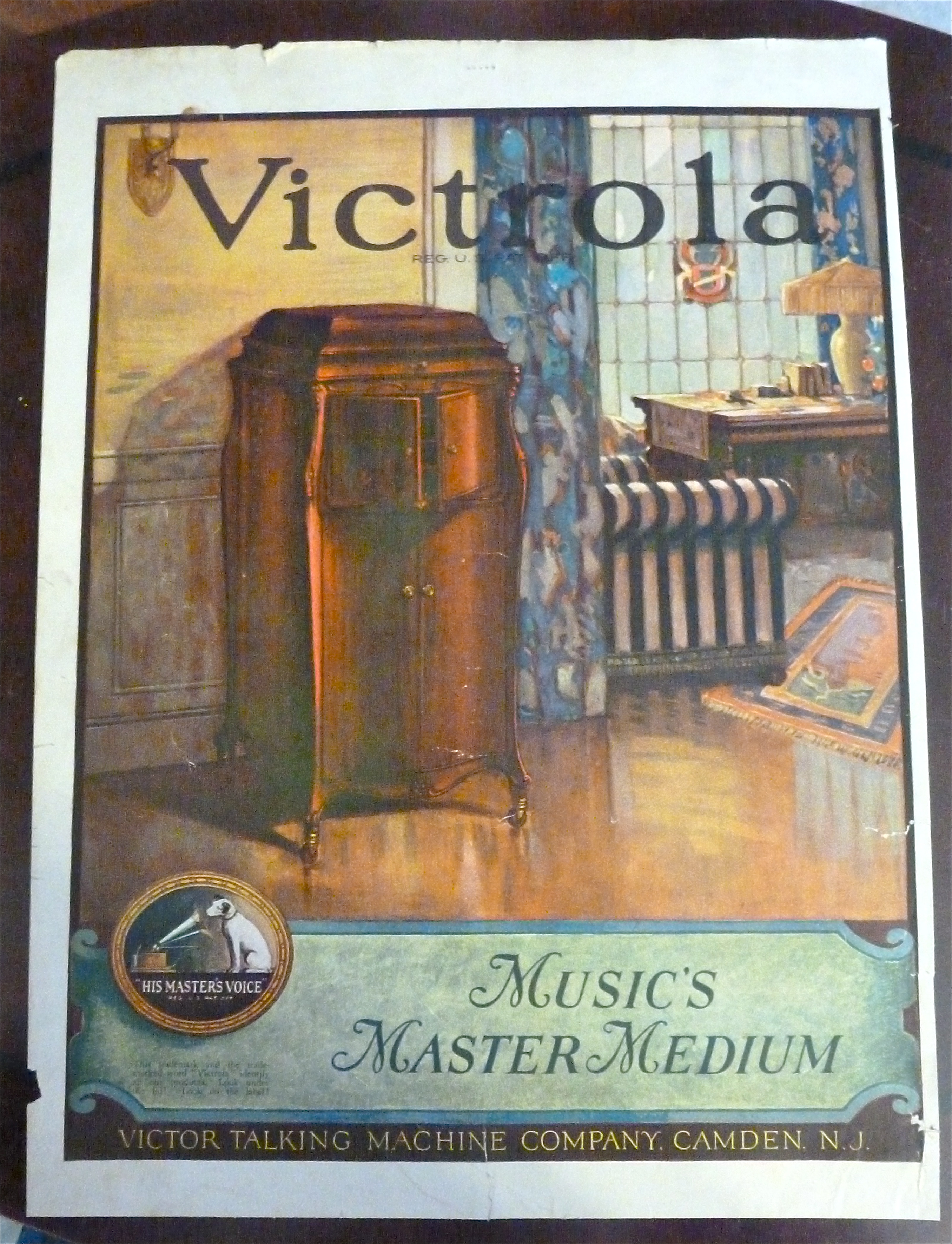 1923 Victor Talking Machine Company with Victrola