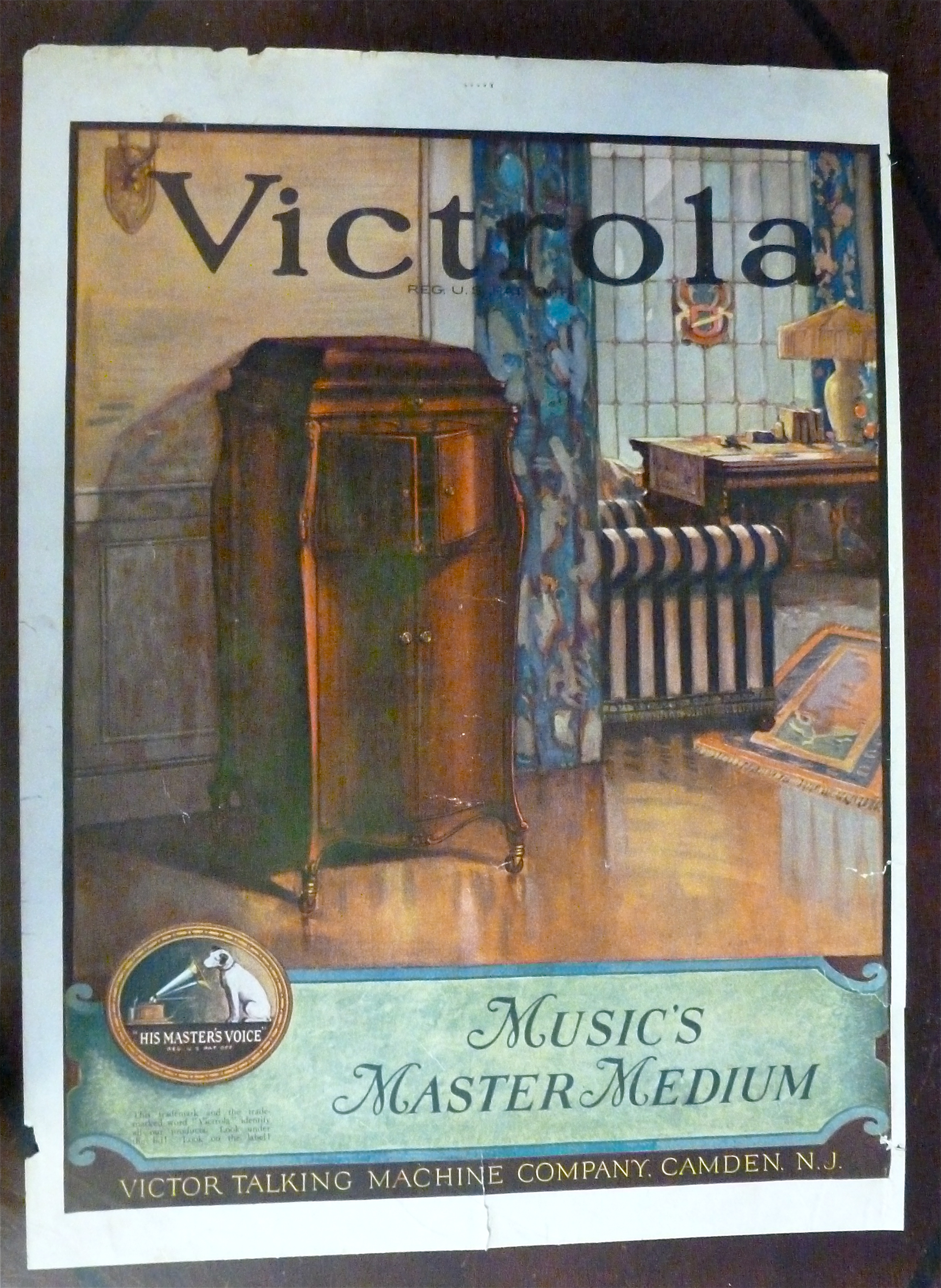 1923 Victor Talking Machine Company with Victrola