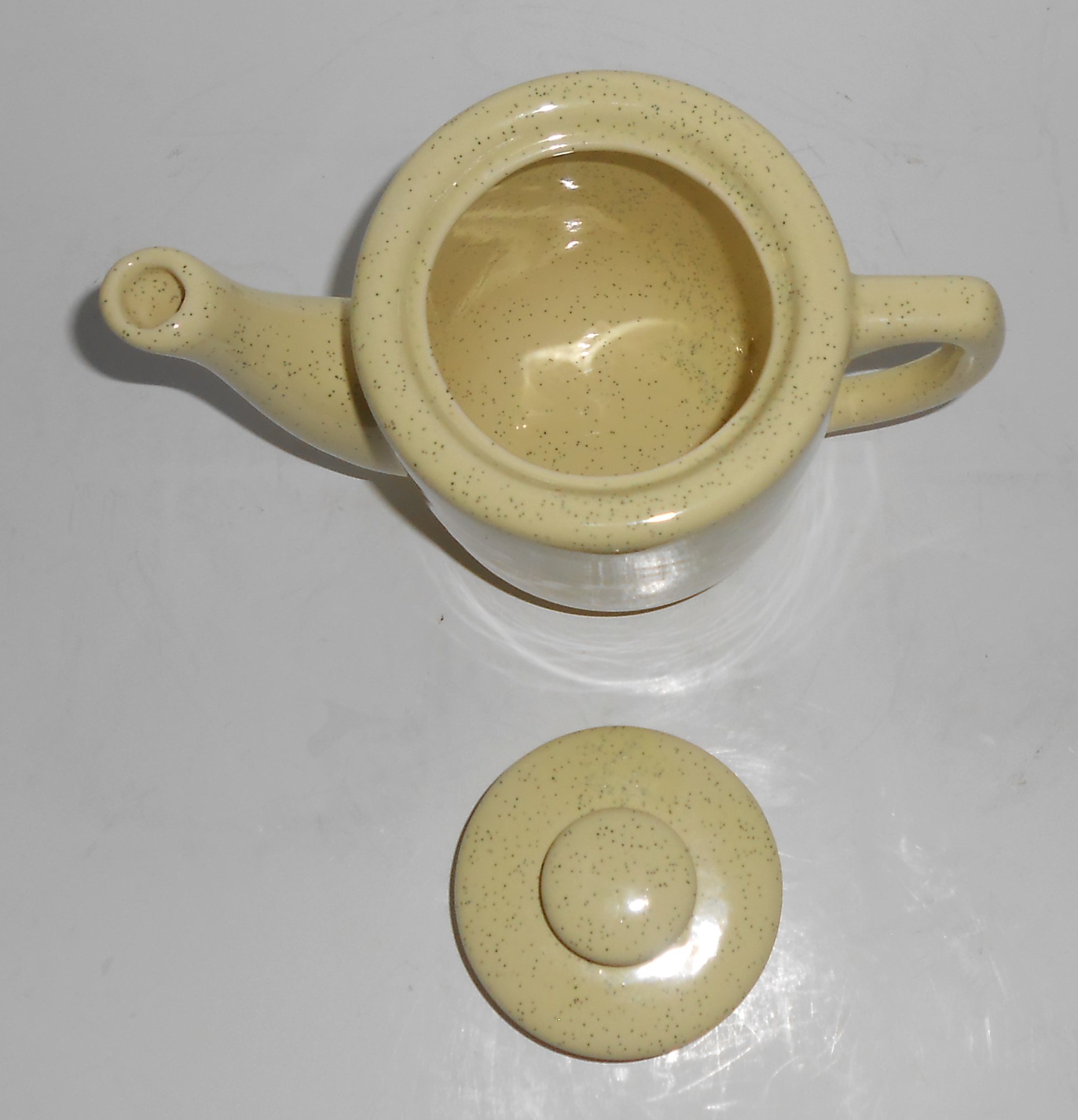 Bauer Pottery Monterey Moderne Yellow Speckle Teapot