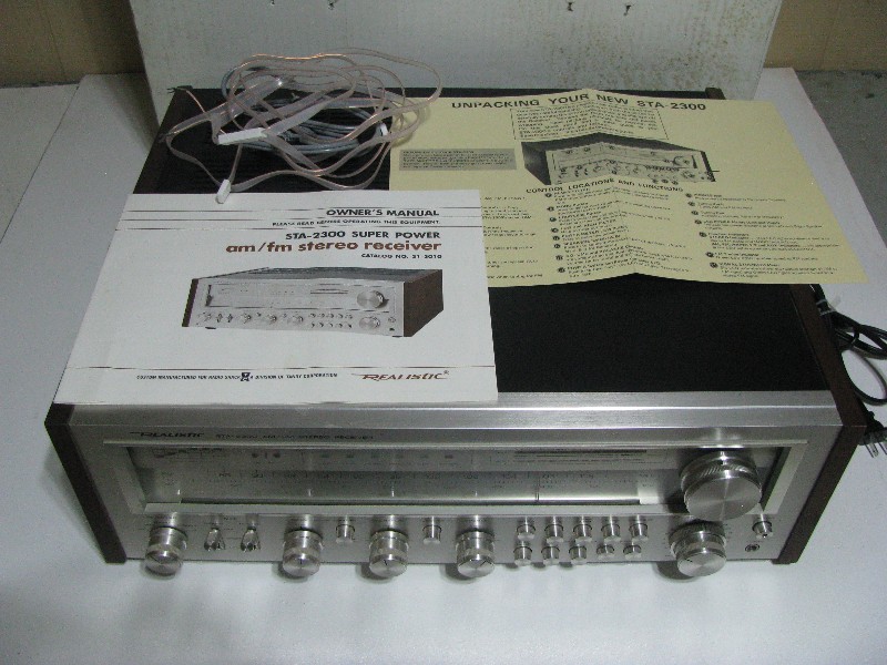 Vintage Realistic STA-2300 Super Power AM/FM Stereo Receiver with Original Box & Manuals