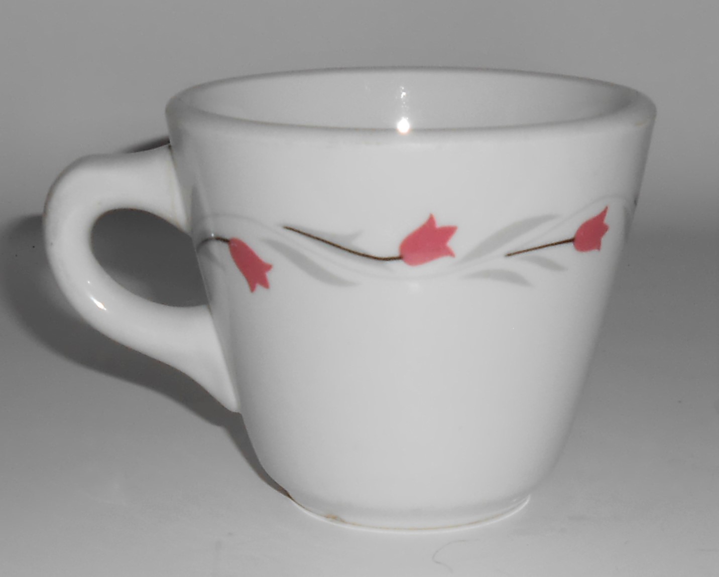 Syracuse China Restaurant Ware Grey/Pink Tulip Cup