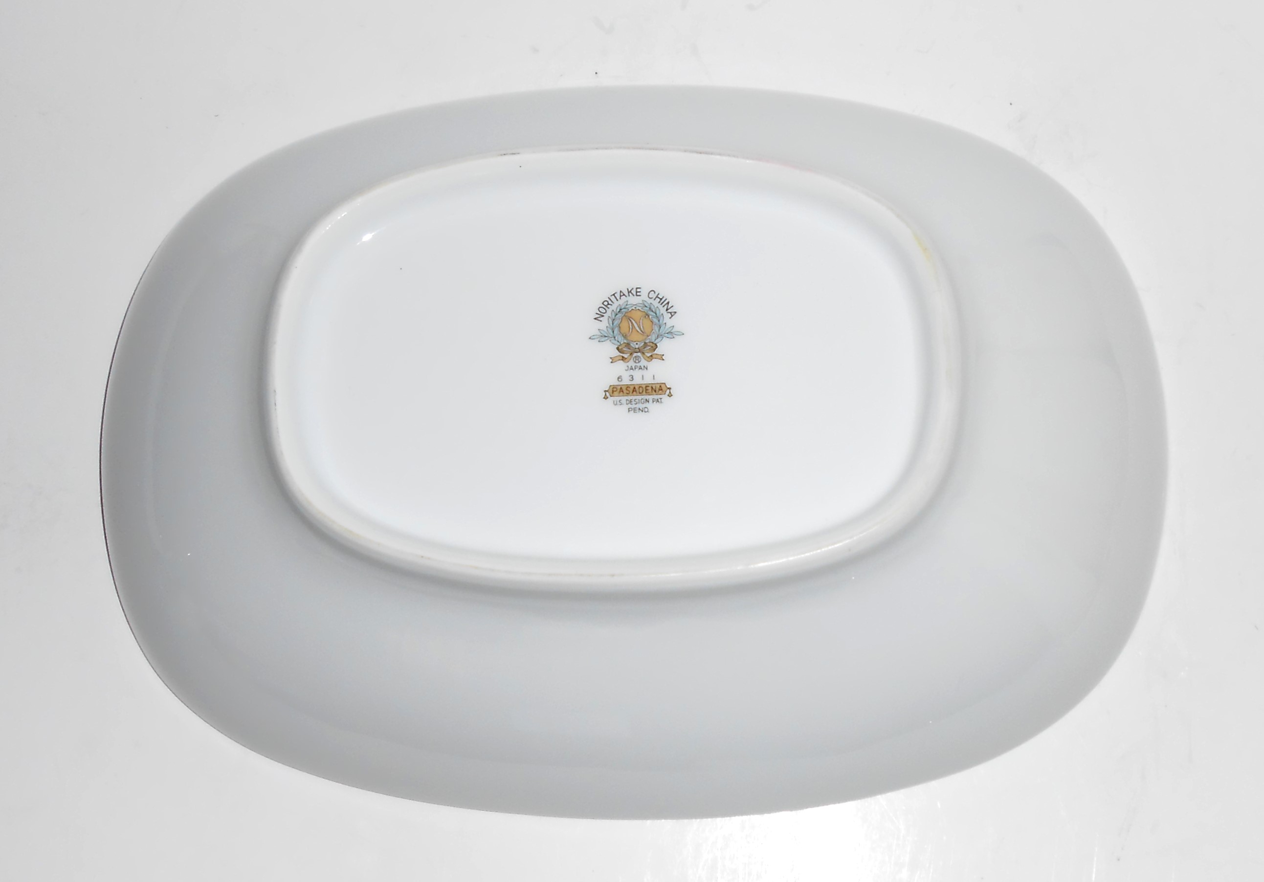 Noritake China Porcelain Platinum 6311 Pasadena Oval Ve