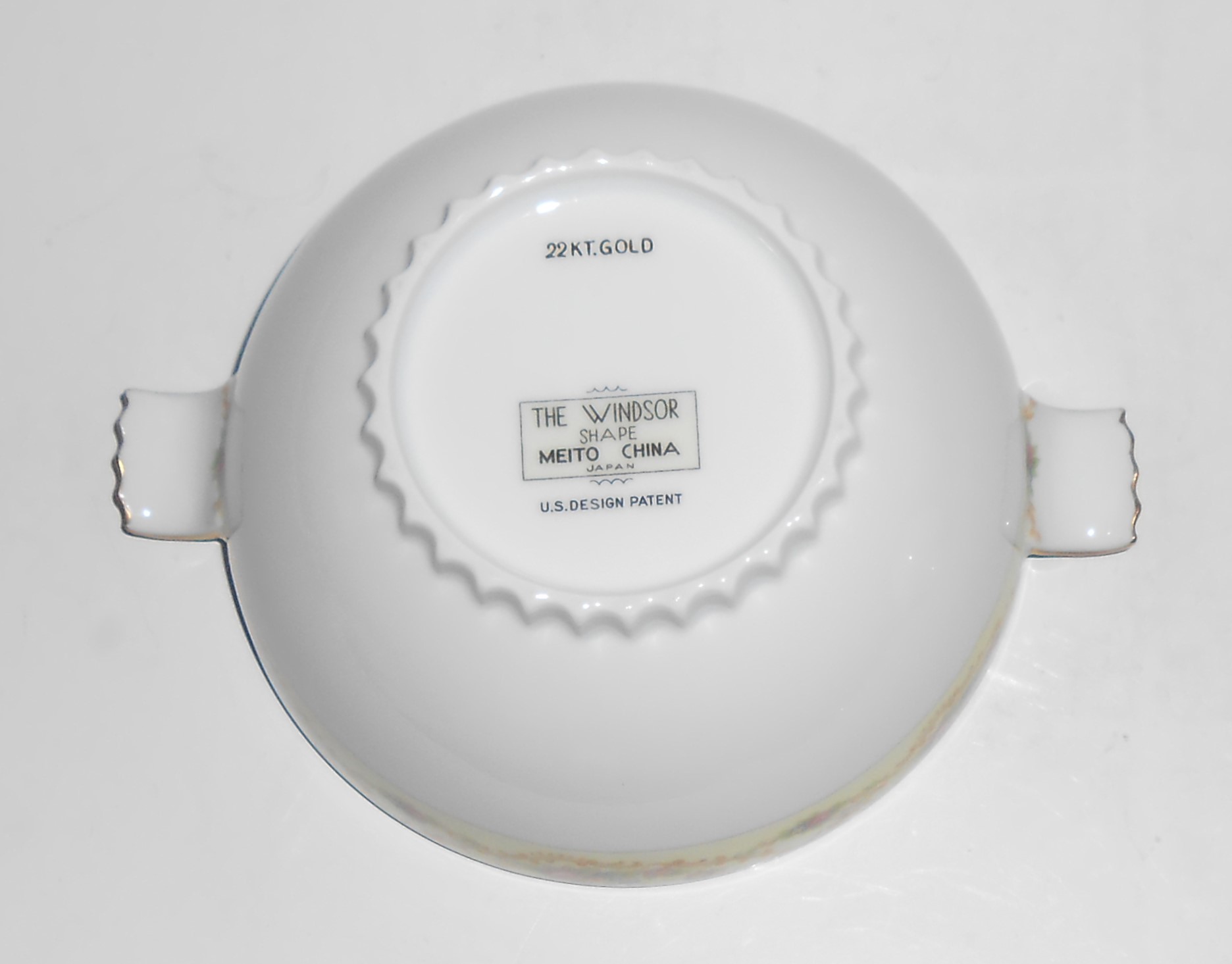Meito China Porcelain Japan The Windsor w/Gold Cream So