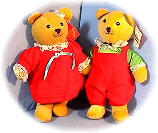 Dakin 1984 Elizabeth and Edward Bears