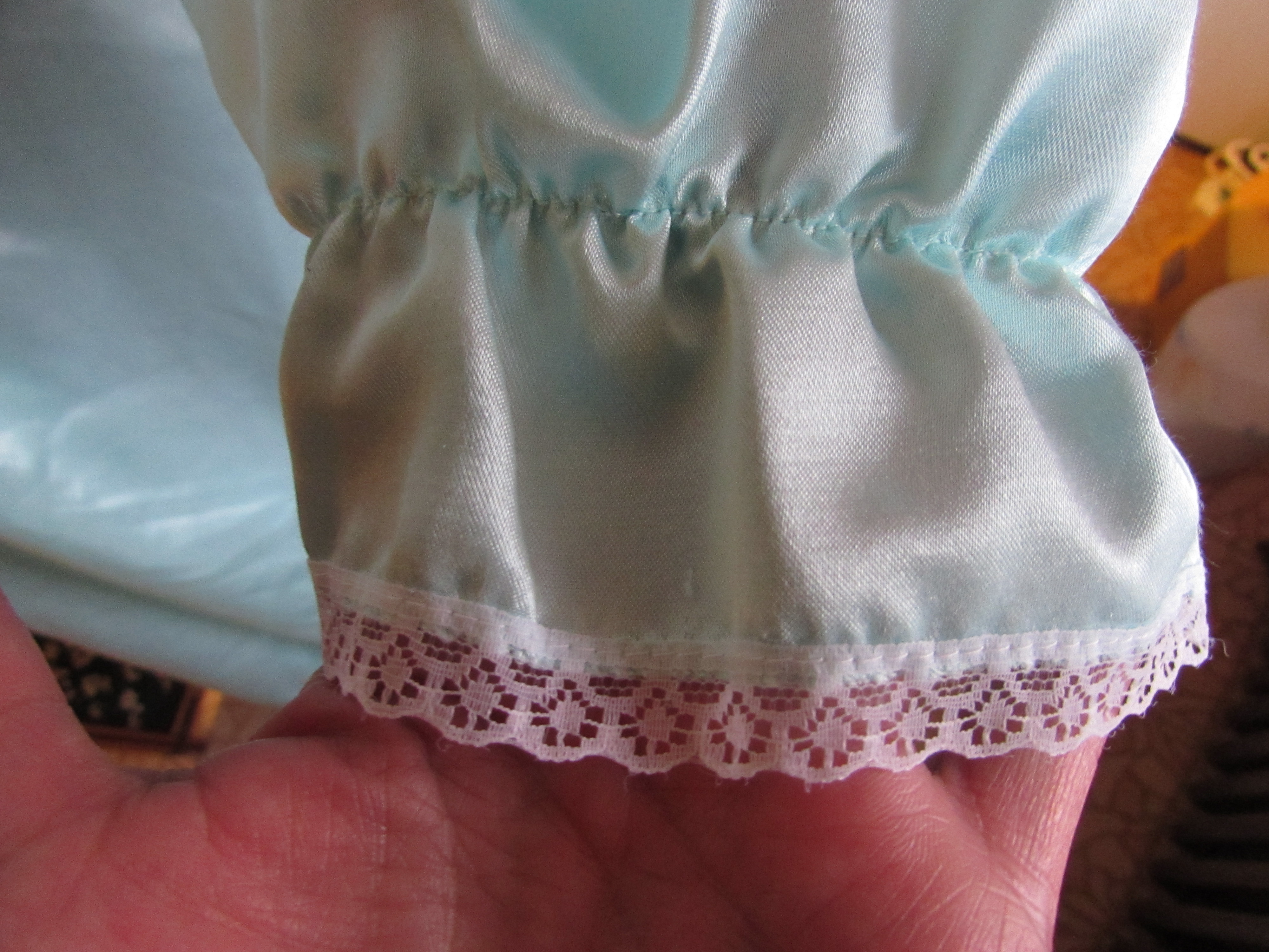 Vintage Moonlight Bay Nightgown Size Small Teal blue