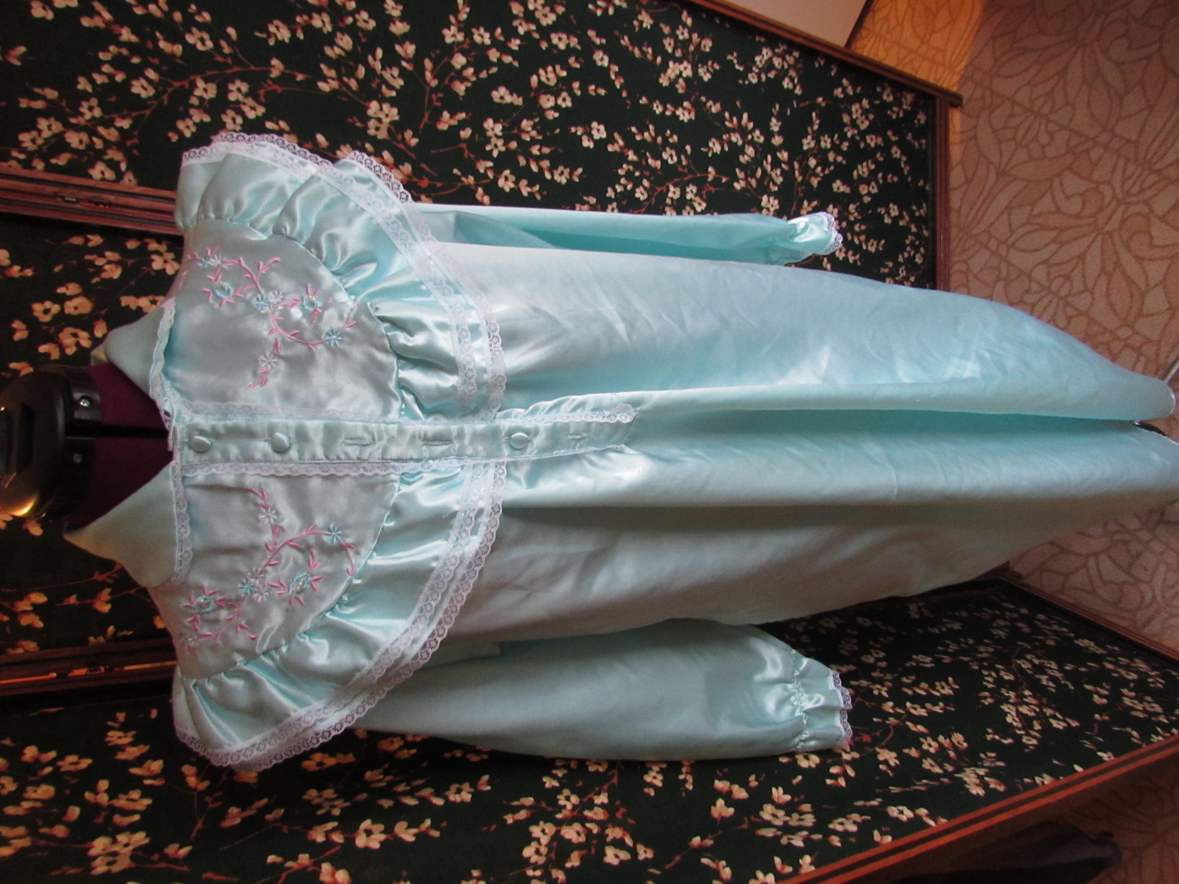 Vintage Moonlight Bay Nightgown Size Small Teal blue