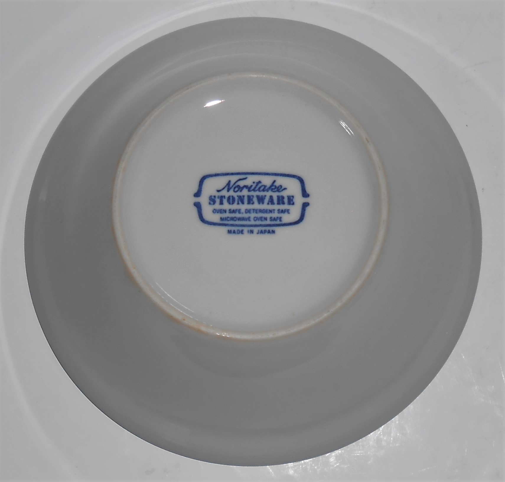 Vintage Bauer Pottery Ring Ware IVORY 9-5/16'' Plate