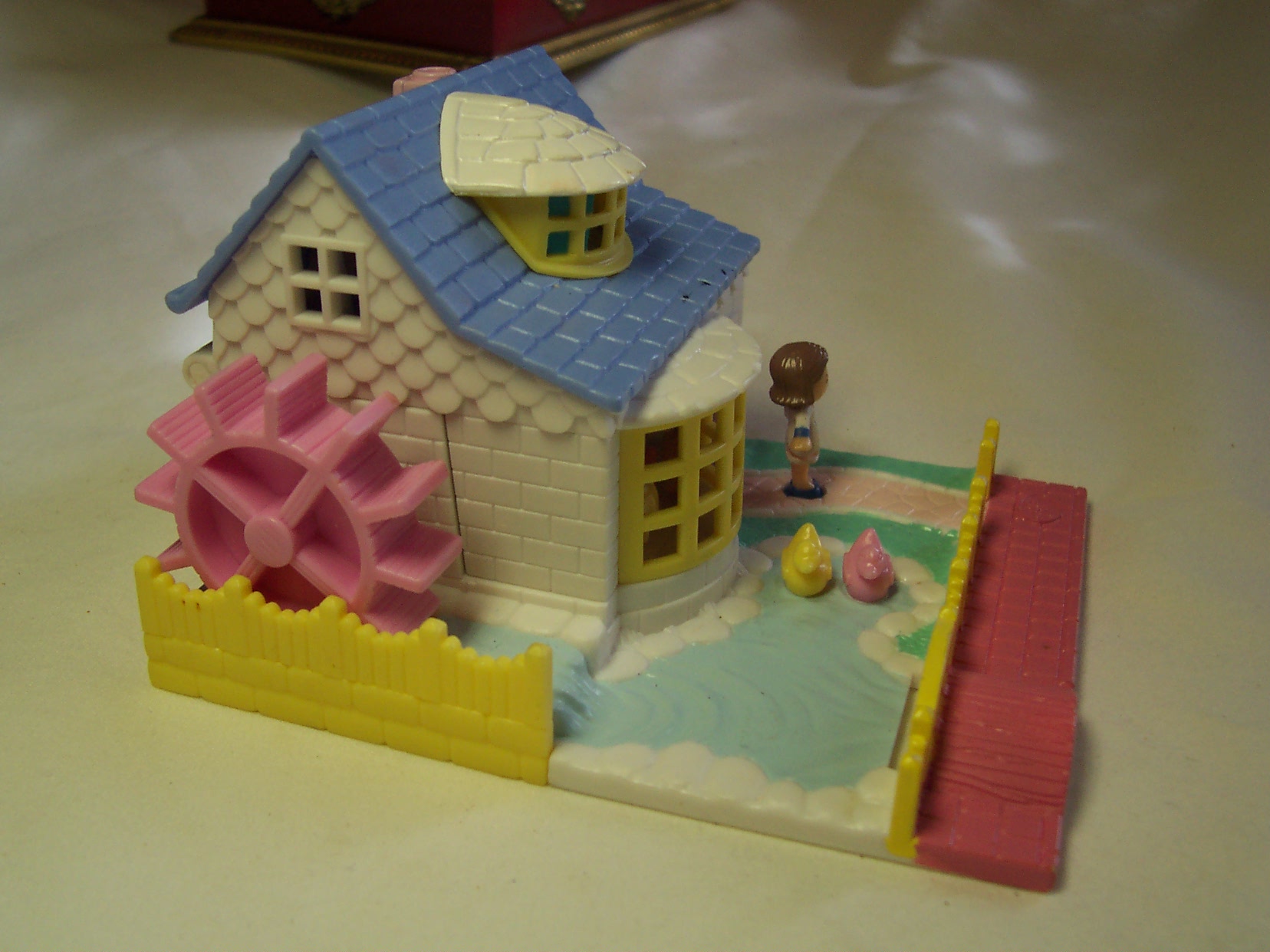 Polly Pocket Home with doll water wheel 1994