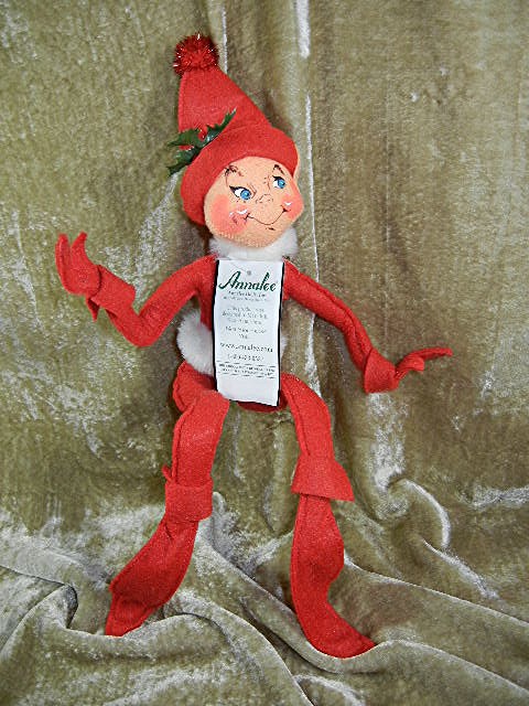 Christmas Annalee 14 inch Chrismas ELF red with tags