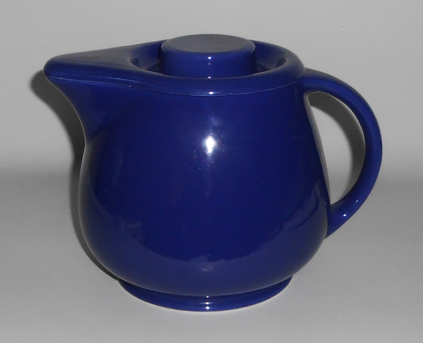 VINTAGE Homer Laughlin Kitchen Kraft Cobalt Covered Pit
