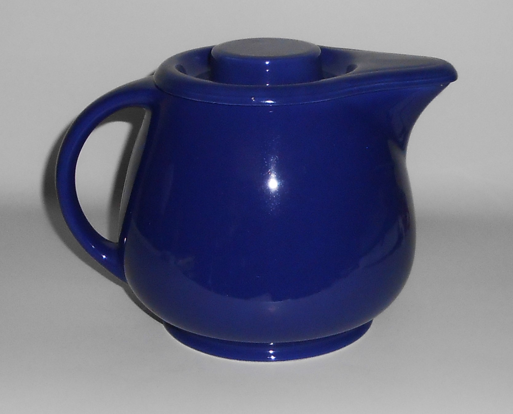 VINTAGE Homer Laughlin Kitchen Kraft Cobalt Covered Pit