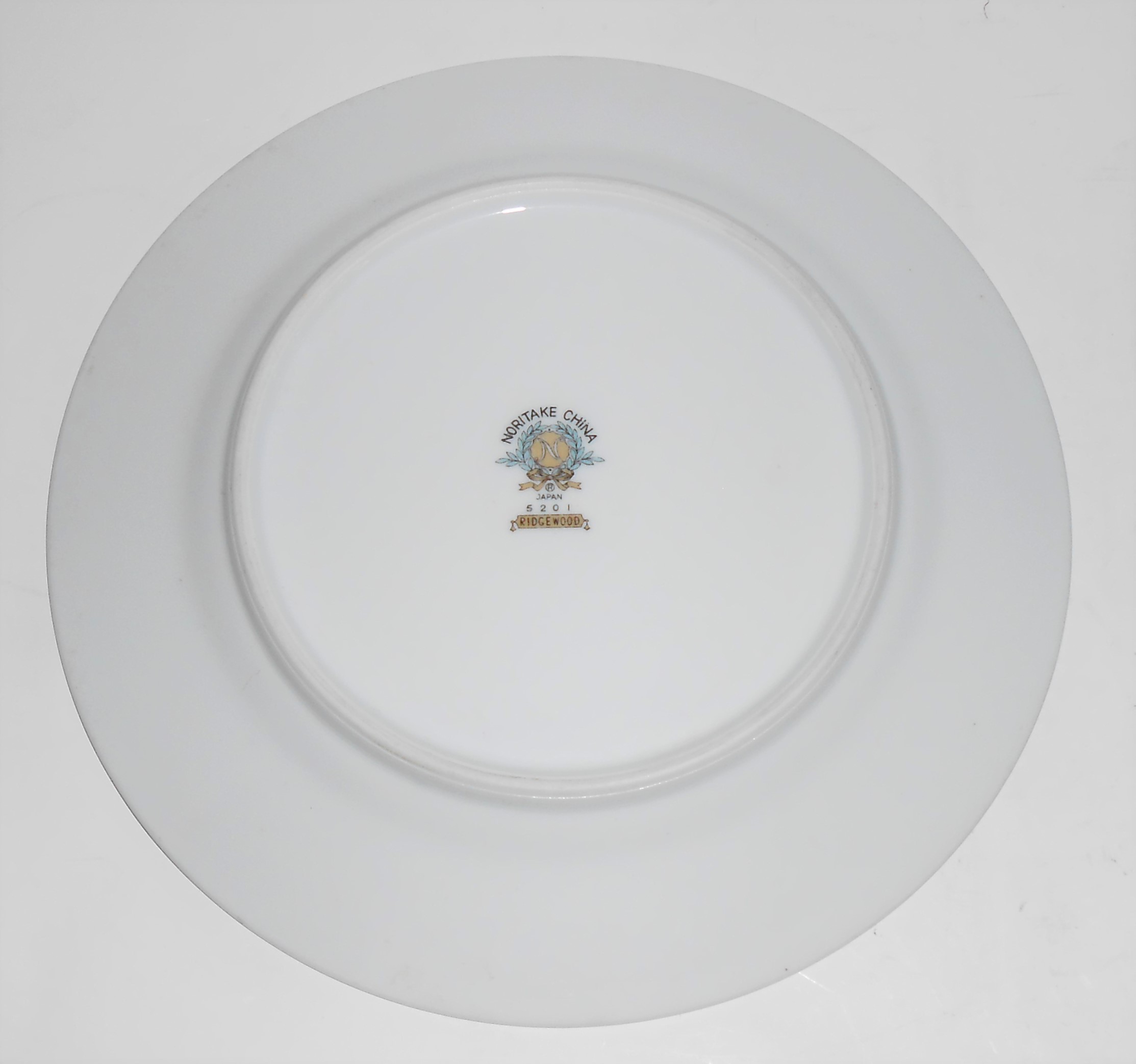 Noritake China Porcelain 5201 Ridgewood w/Gold Salad