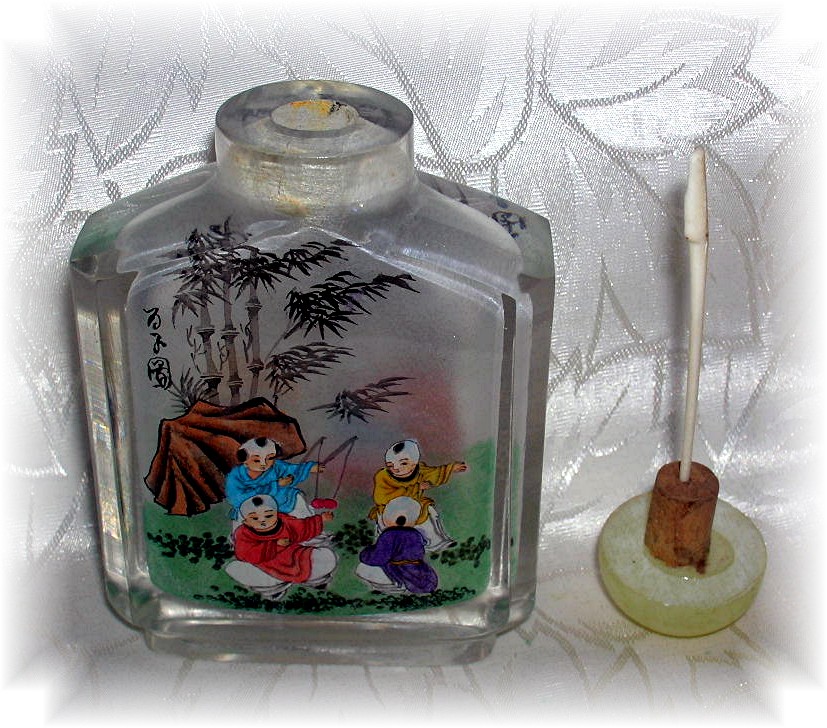 SNUFF BOTTLE Reverse Painted Children