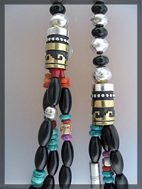 Navajo TOMMY SINGER Snr Sterling Silver Onyx Necklace