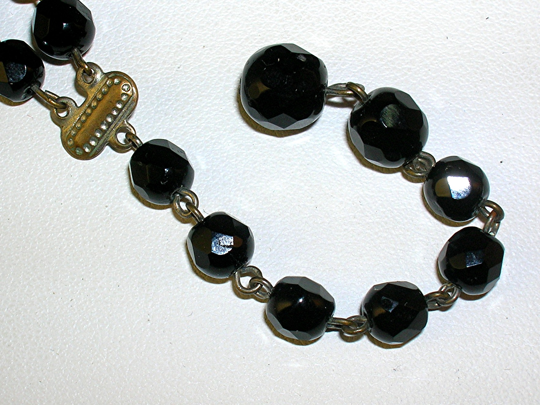 Double Row Of Faceted Jet/Glass Beads