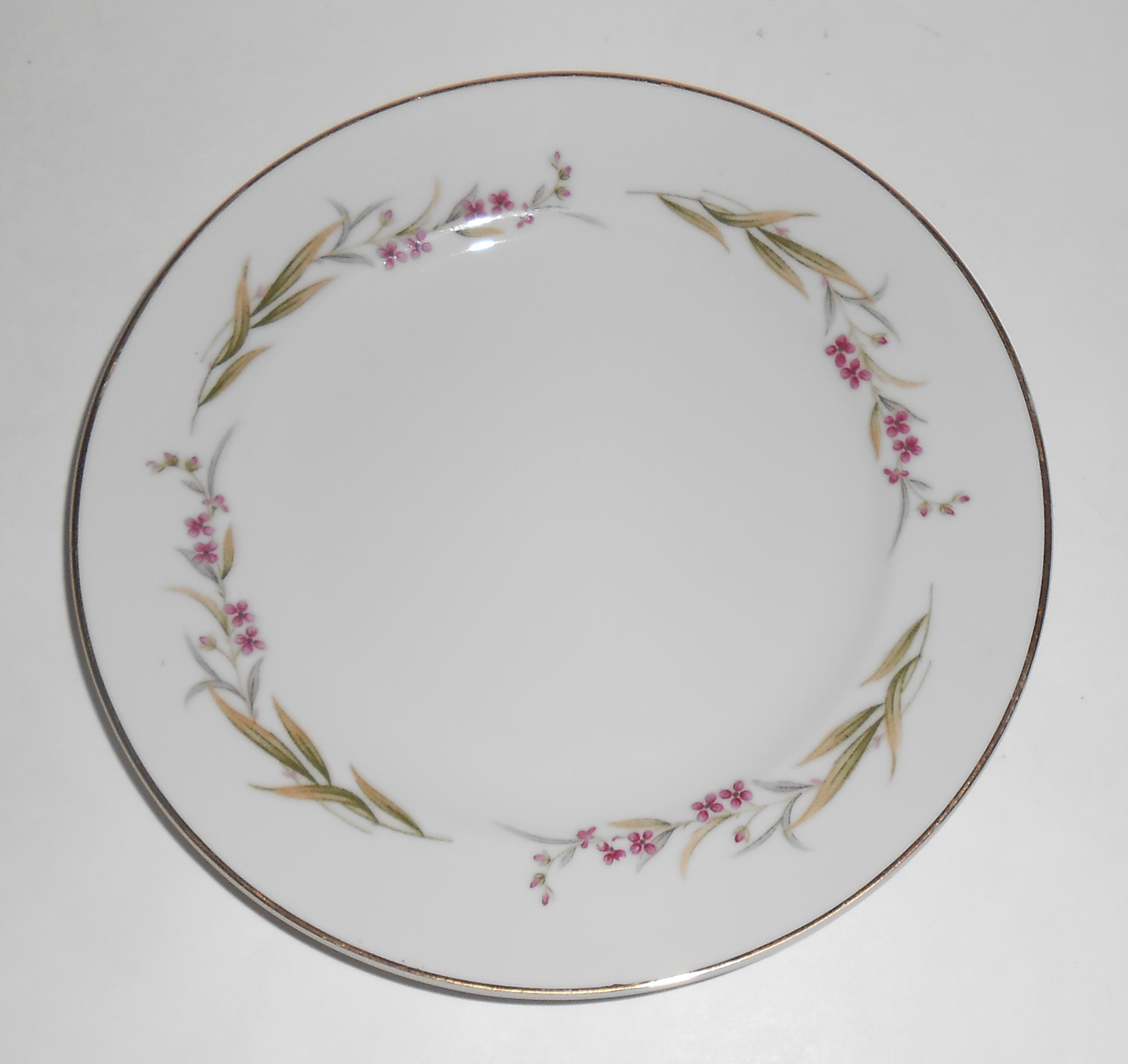 Prestige Japan Fine China Purple Floral Bread Plate!