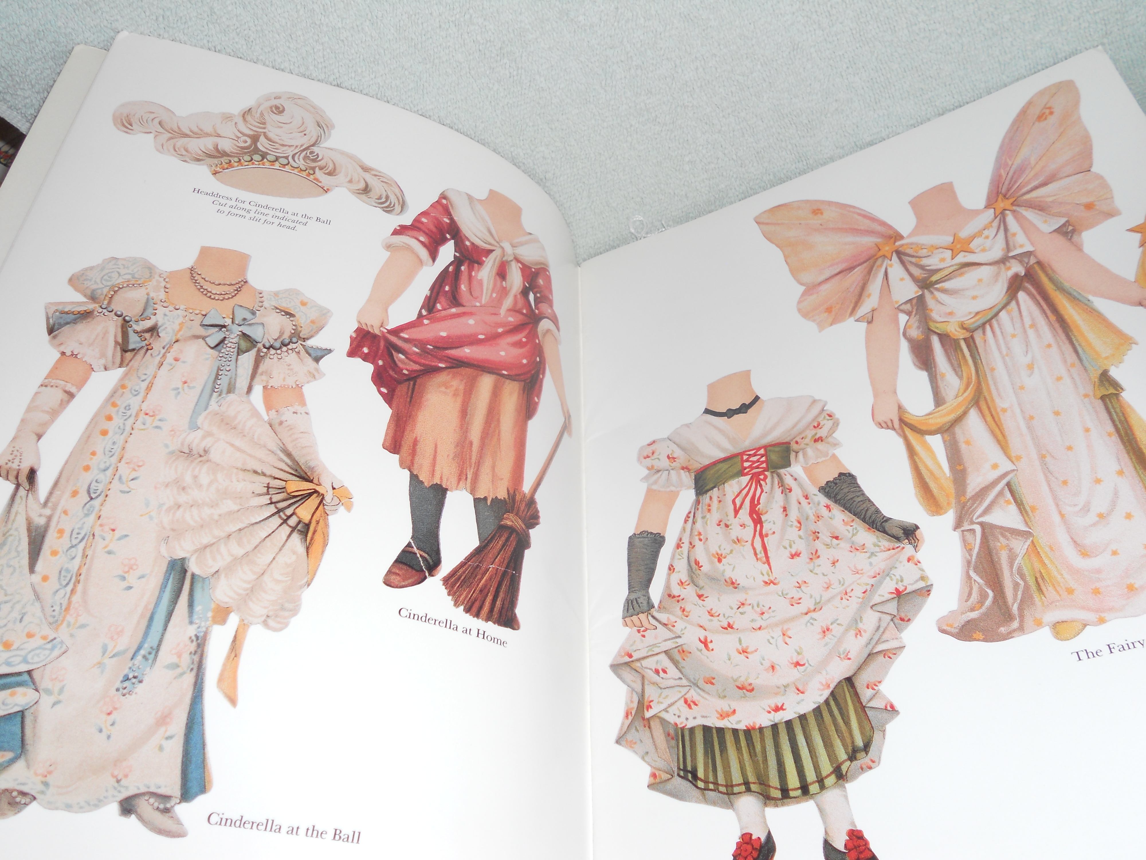 Paper Dolls Raphael Tuck 1987