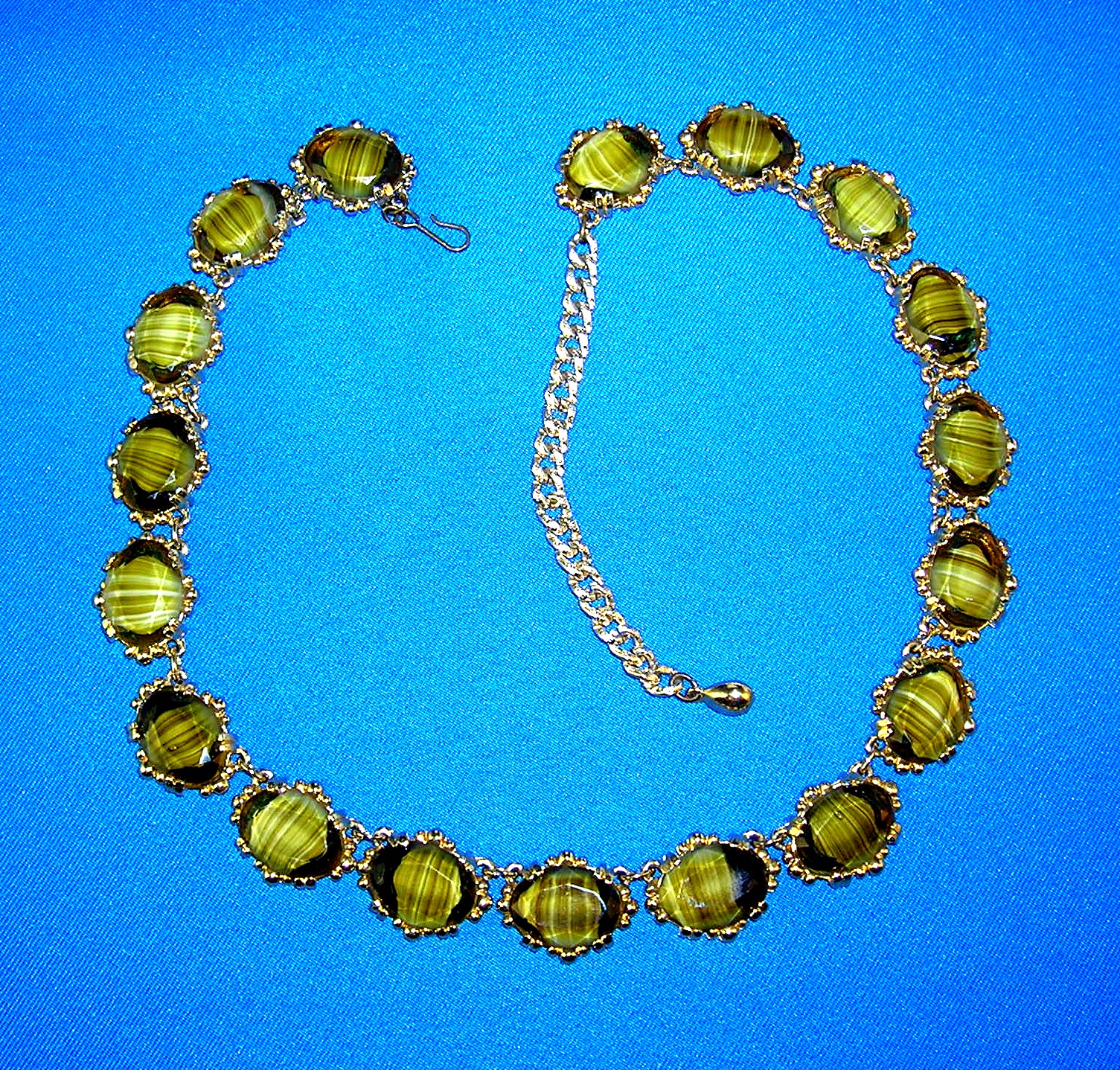 Green Glass Gold Set Vintage European  Necklace