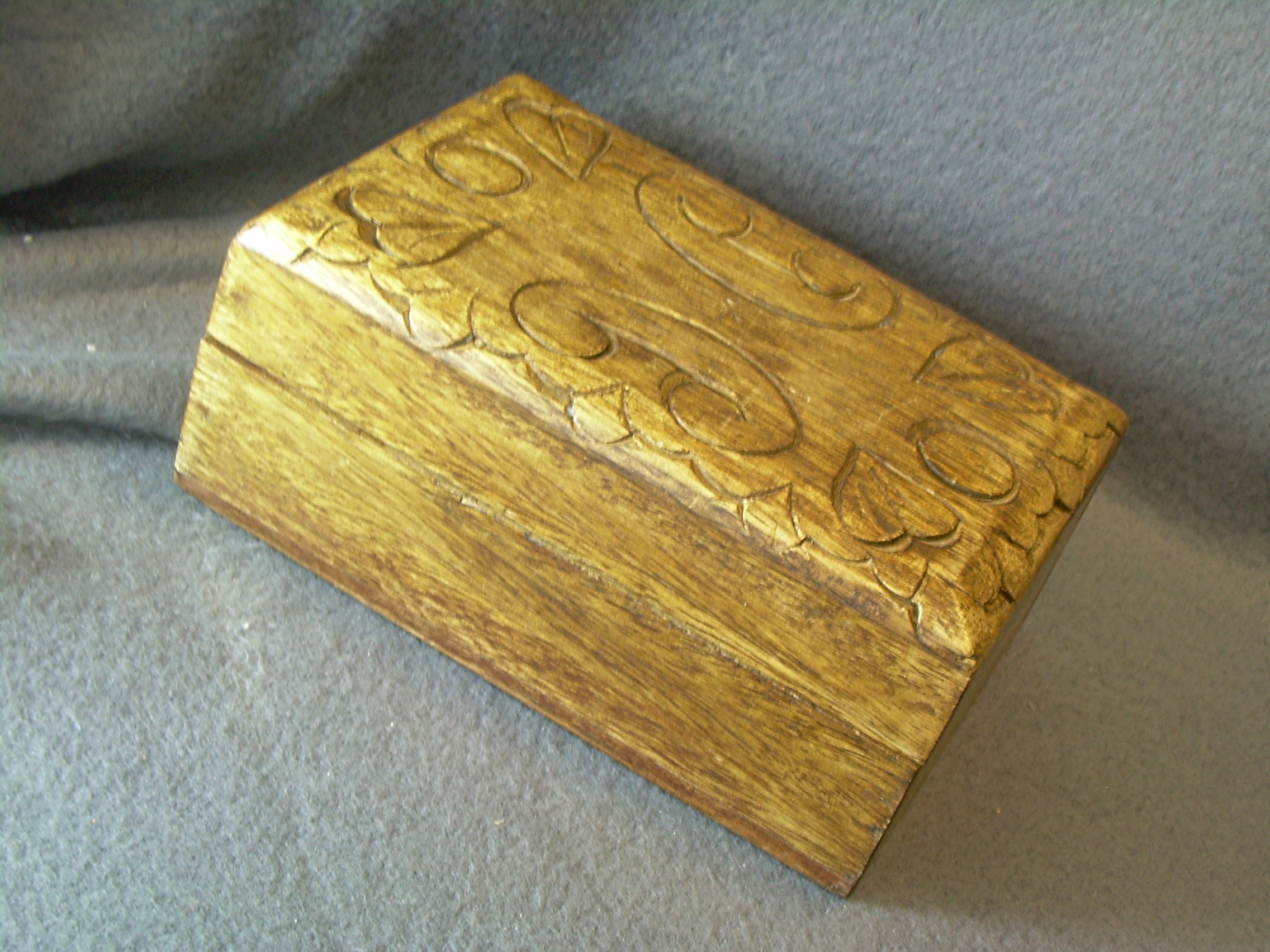 Wood Carved Trinket Box With Carved hearts