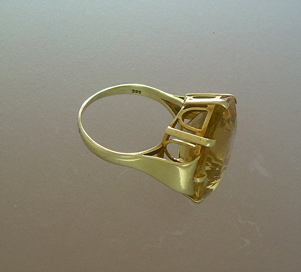 Ring 14K Yellow Gold Golden Citrine