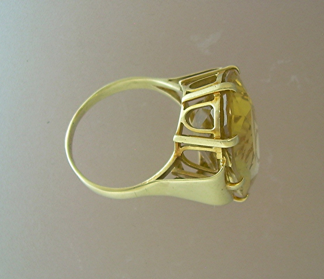 Ring 14K Yellow Gold Golden Citrine