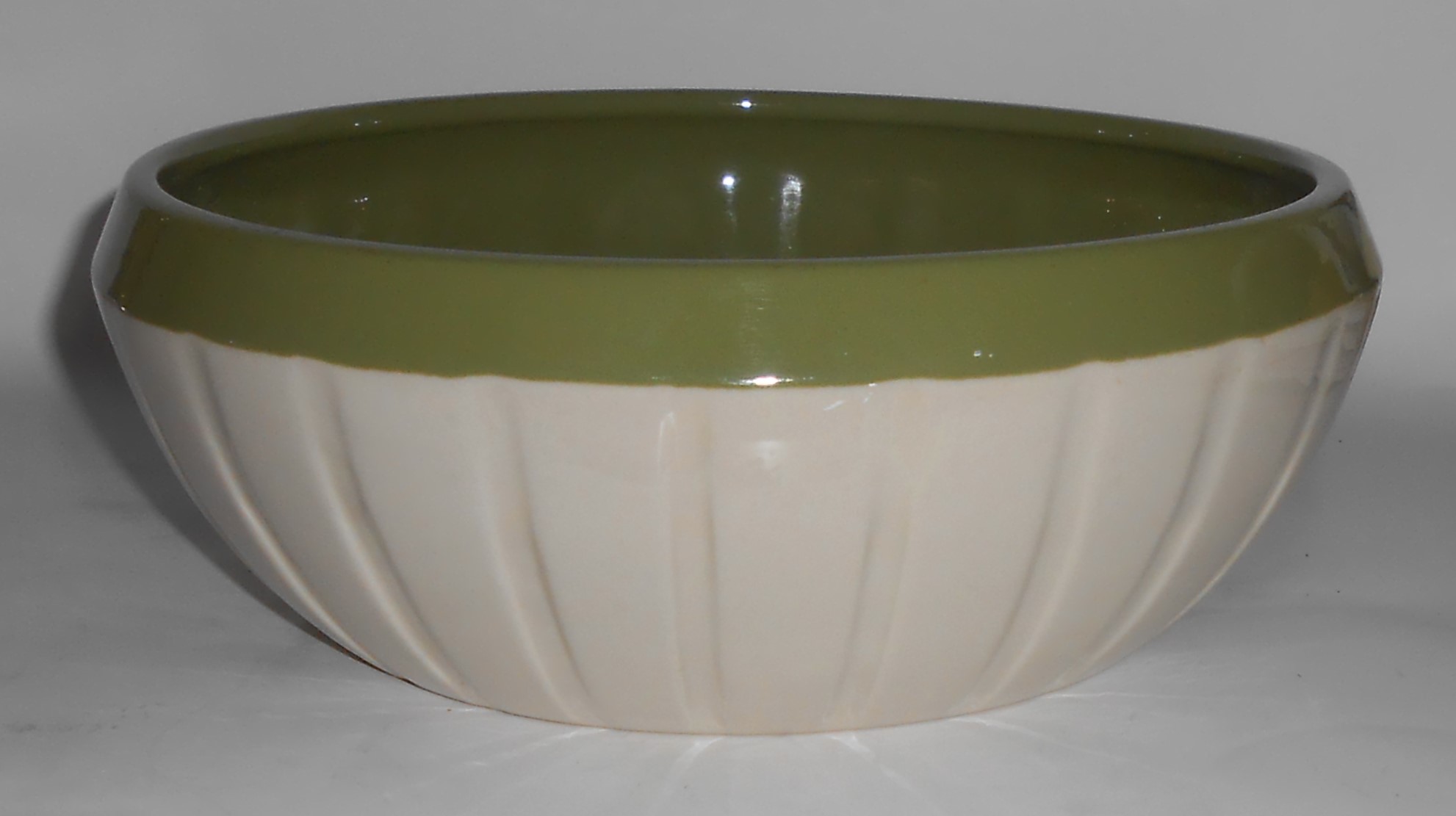 VINTAGE Winfield China Pottery Green/White Duotone Vege