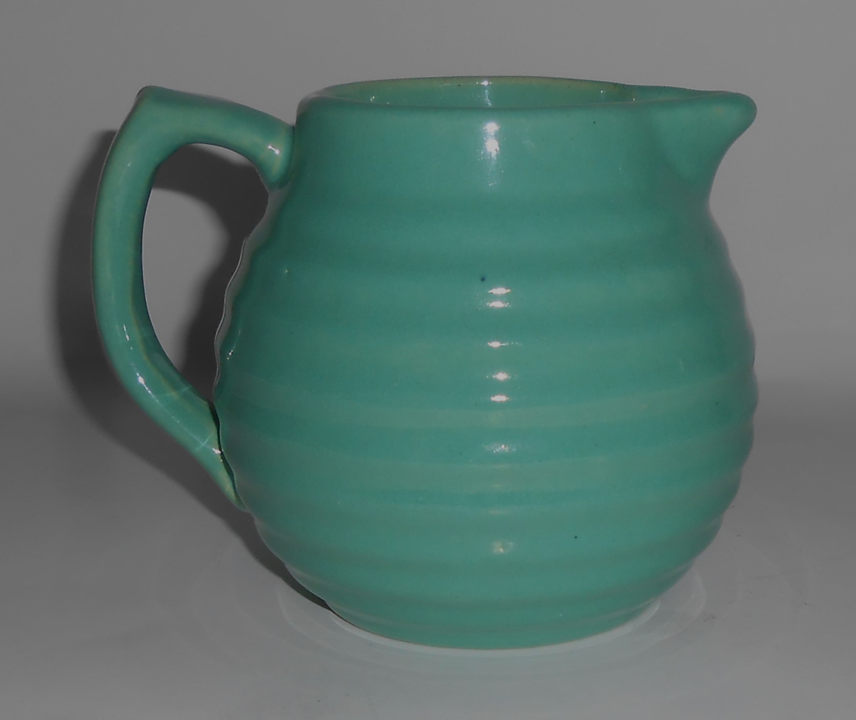 VINTAGE Bauer Pottery Ring Ware Jade 1-1/2 Pint Pitcher