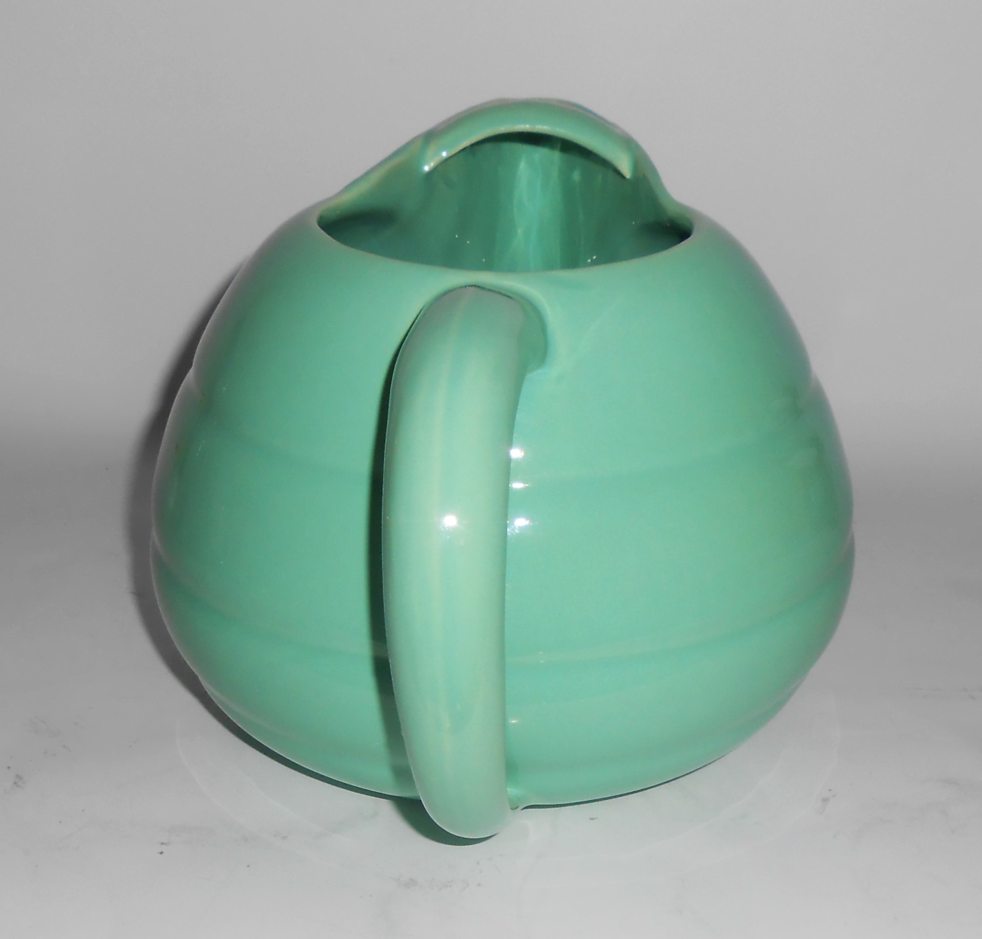 Bauer Pottery Gloss Pastel Kitchenware Green Ice Lip Pi