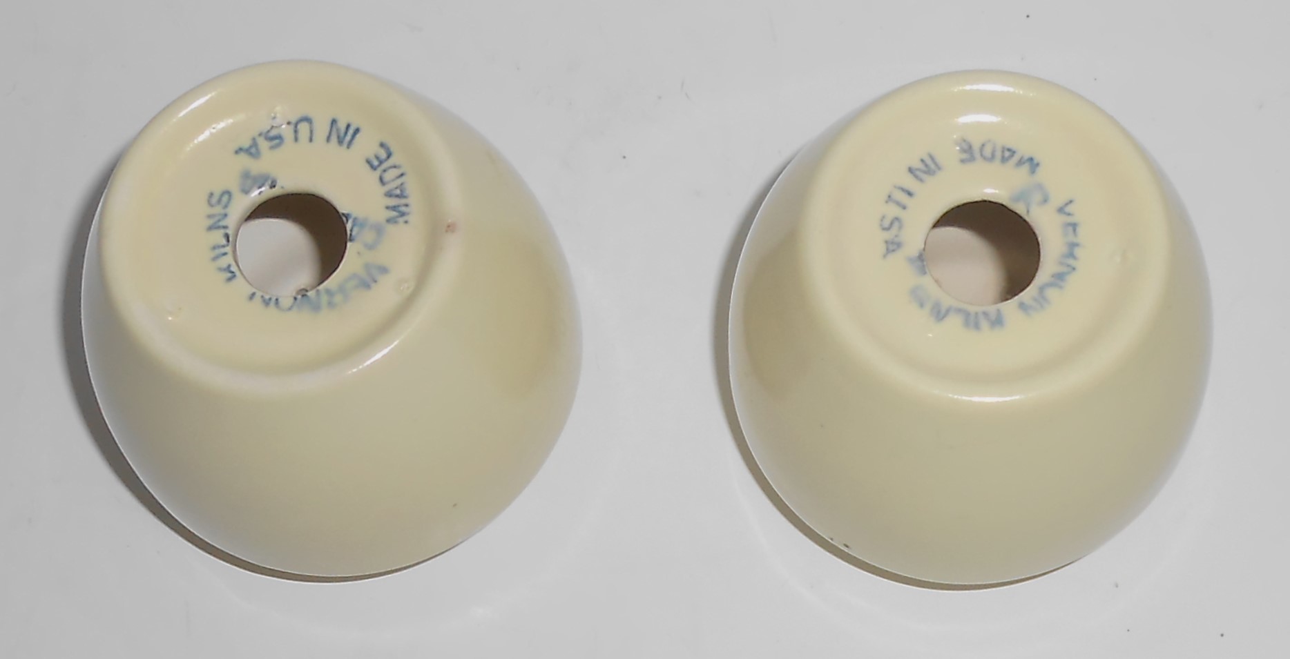 Vernon Kilns Pottery Pottery Ultra California Yellow Sa