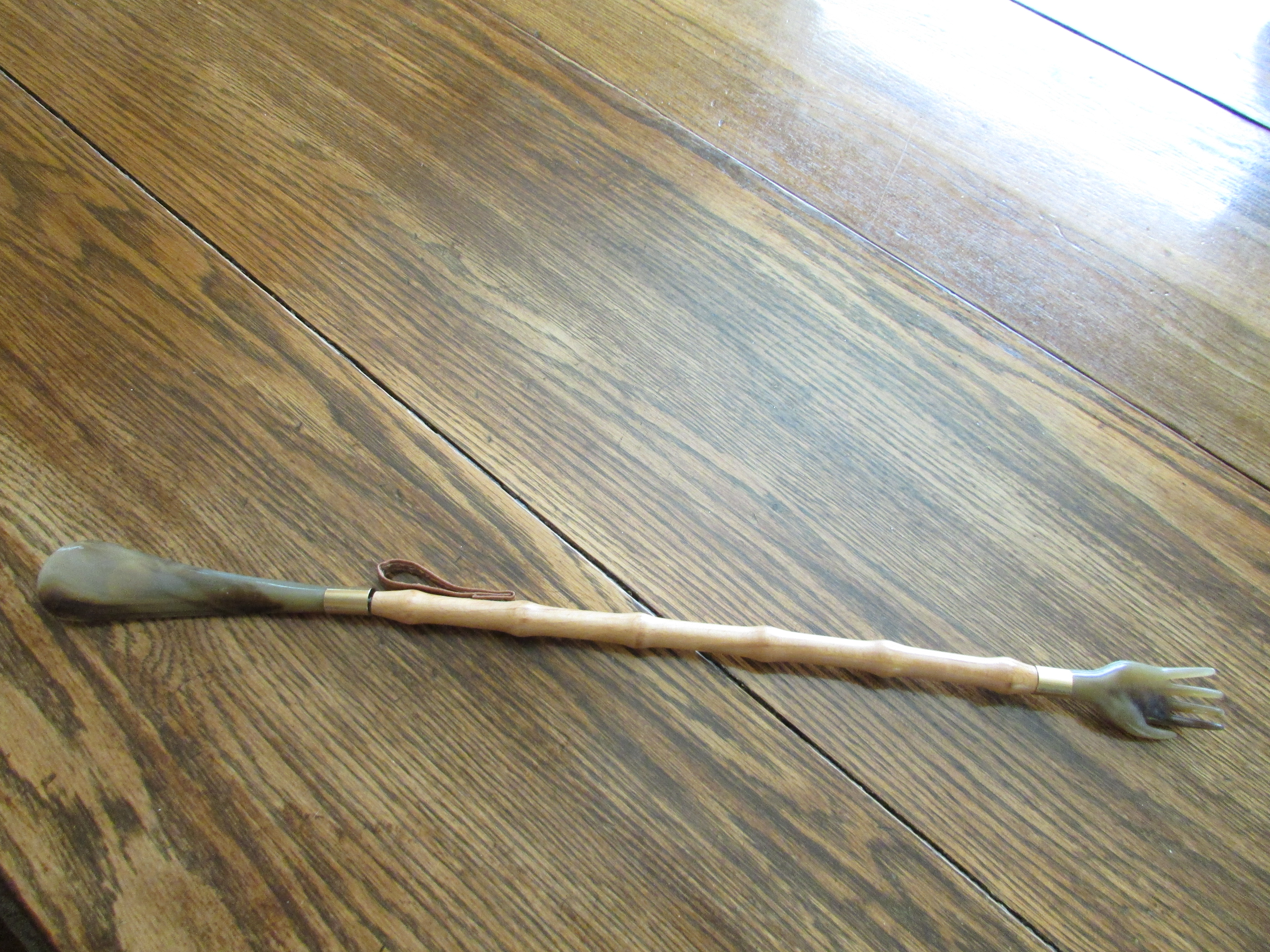 Bamboo Handle Back Scratcher and Shoe Horn