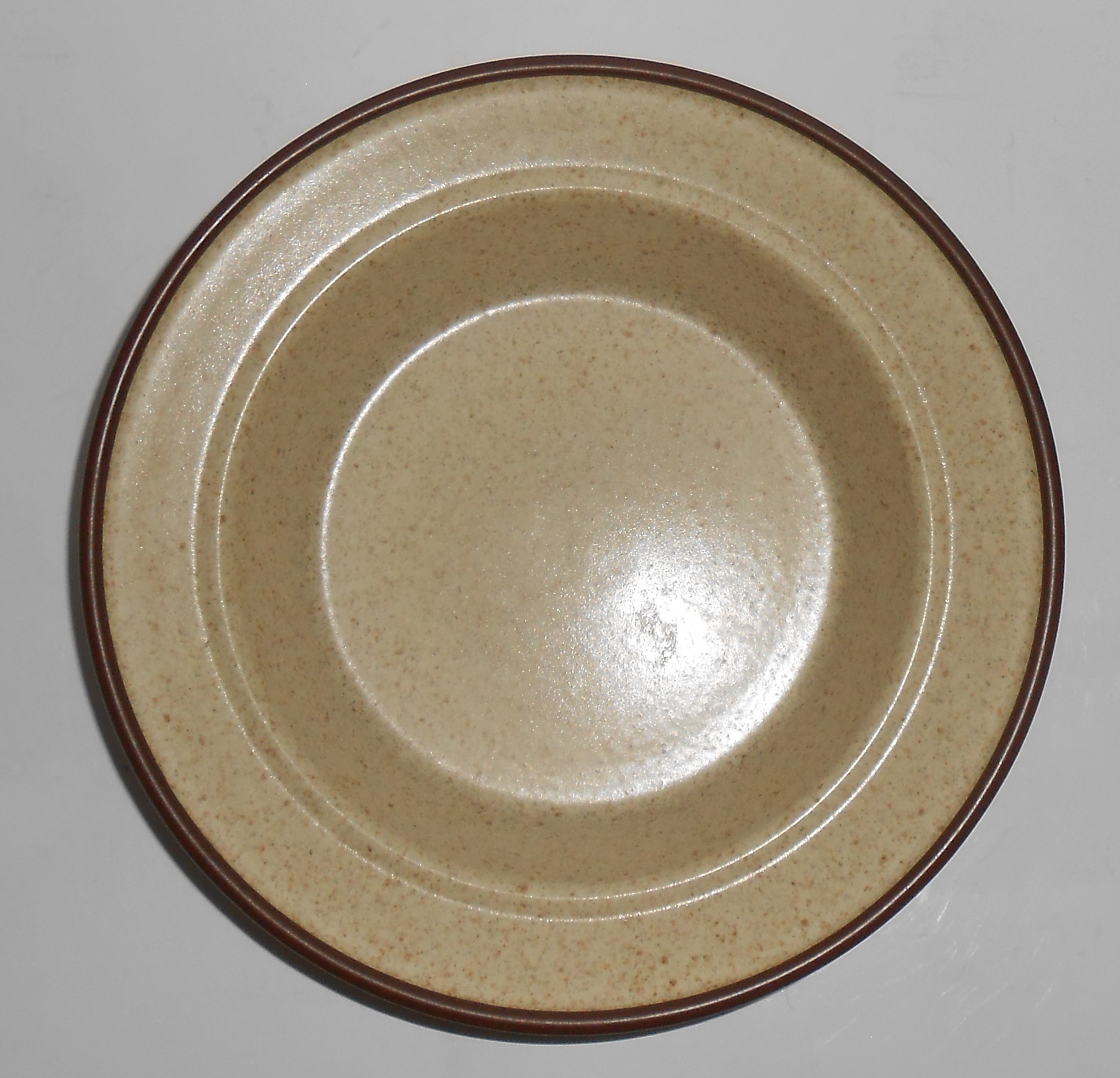 Mikasa China Sandbar GA800 Rimmed Soup Bowl