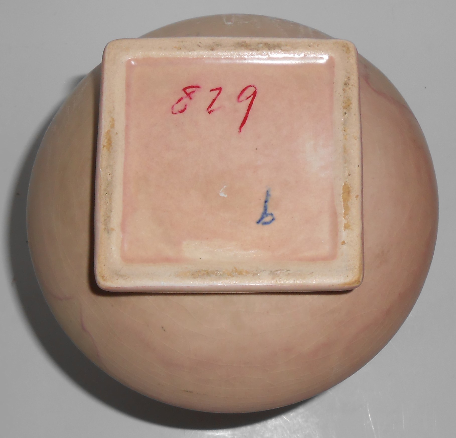 Roseville Art Pottery #829 Dawn 8.5'' Vase w/Sticker