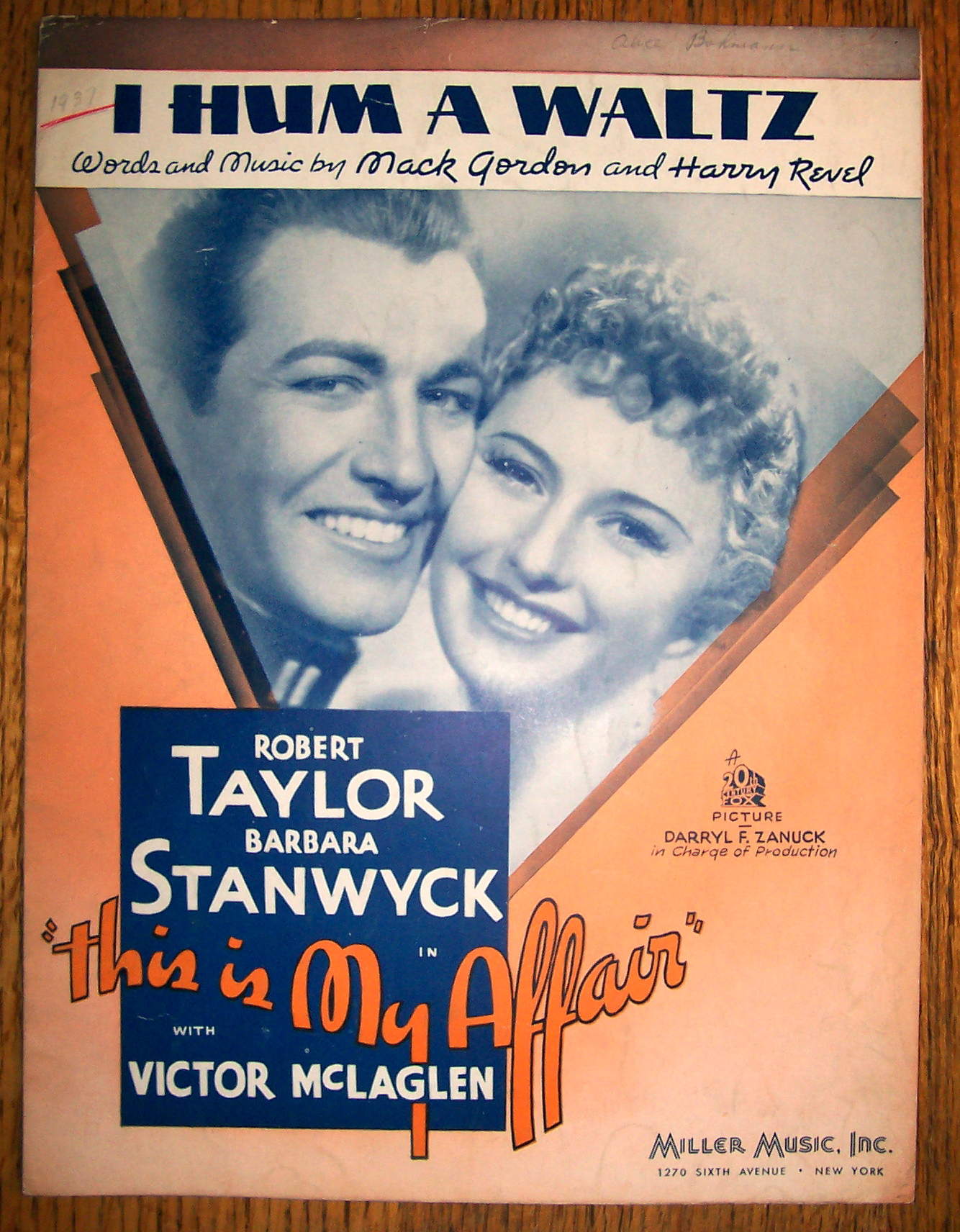 Sheet Music For 1937 I Hum A Waltz