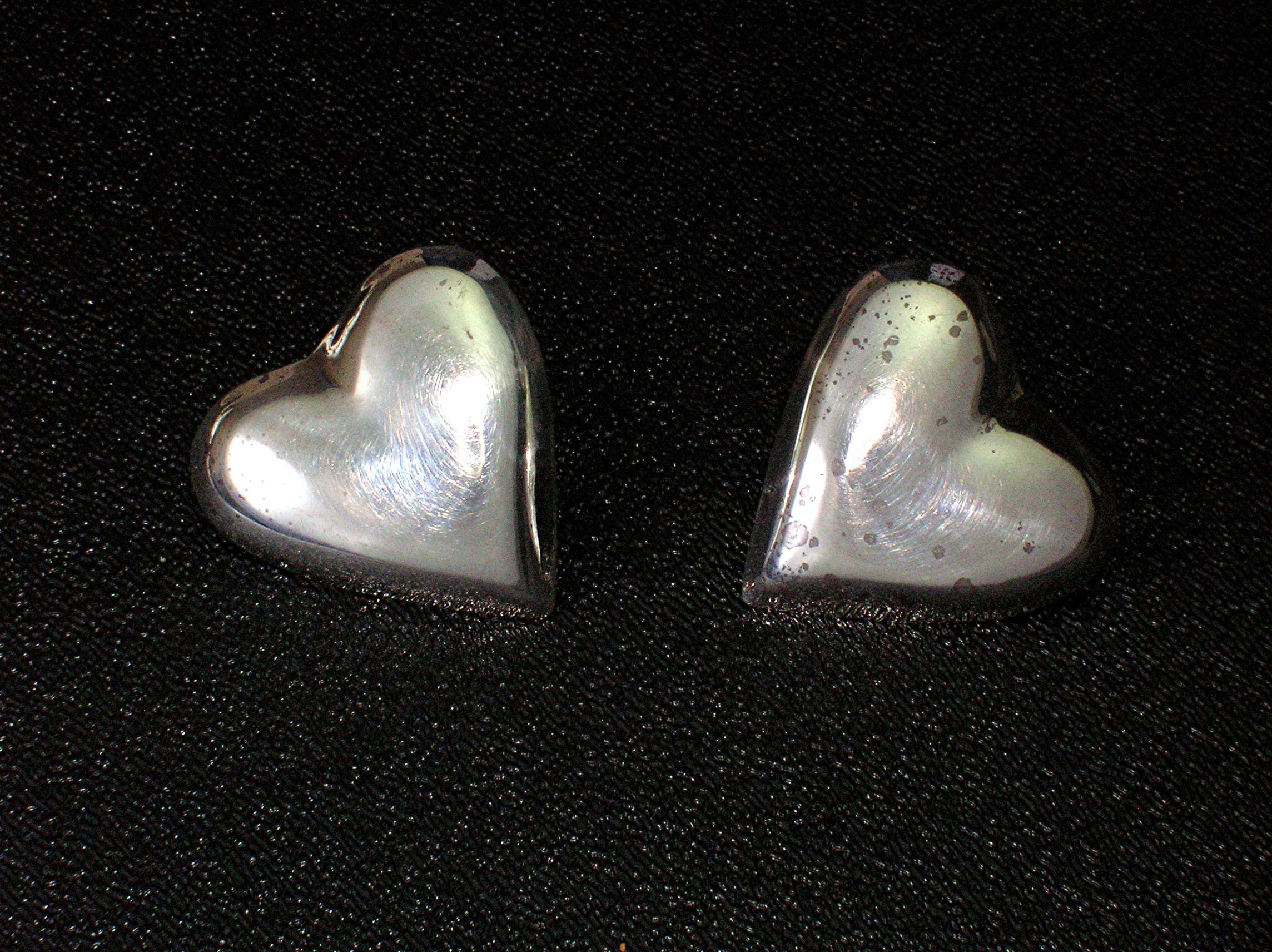 Taxco  Sterling Silver Heart Earrings Post Mexico
