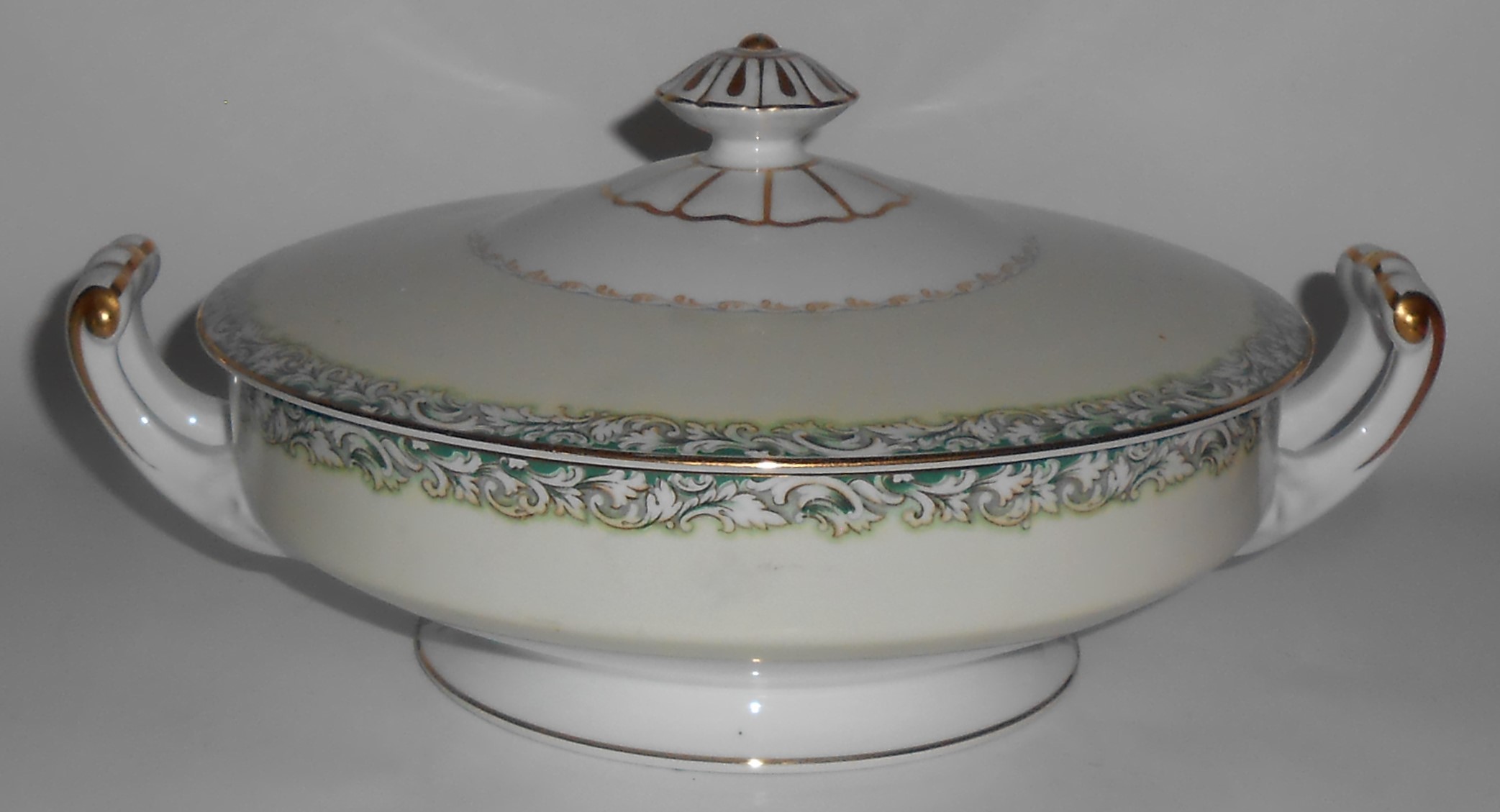 Noritake China White Rose w/Gold Mystery Covered Veg